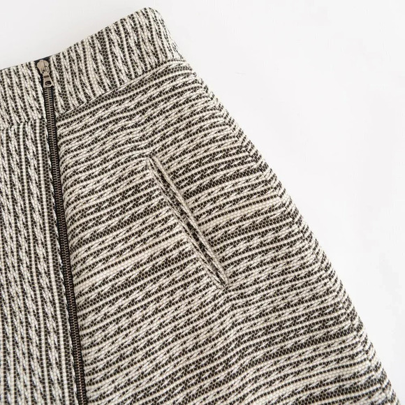 Judith & Charles Black and Cream 68% Linen Mini Skirt Size 6 - Picture 9 of 12